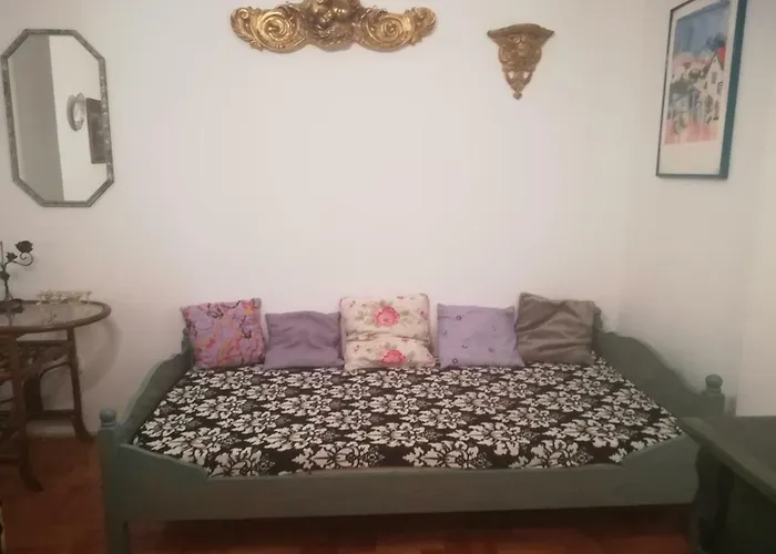 Violetta Apartmanlakas